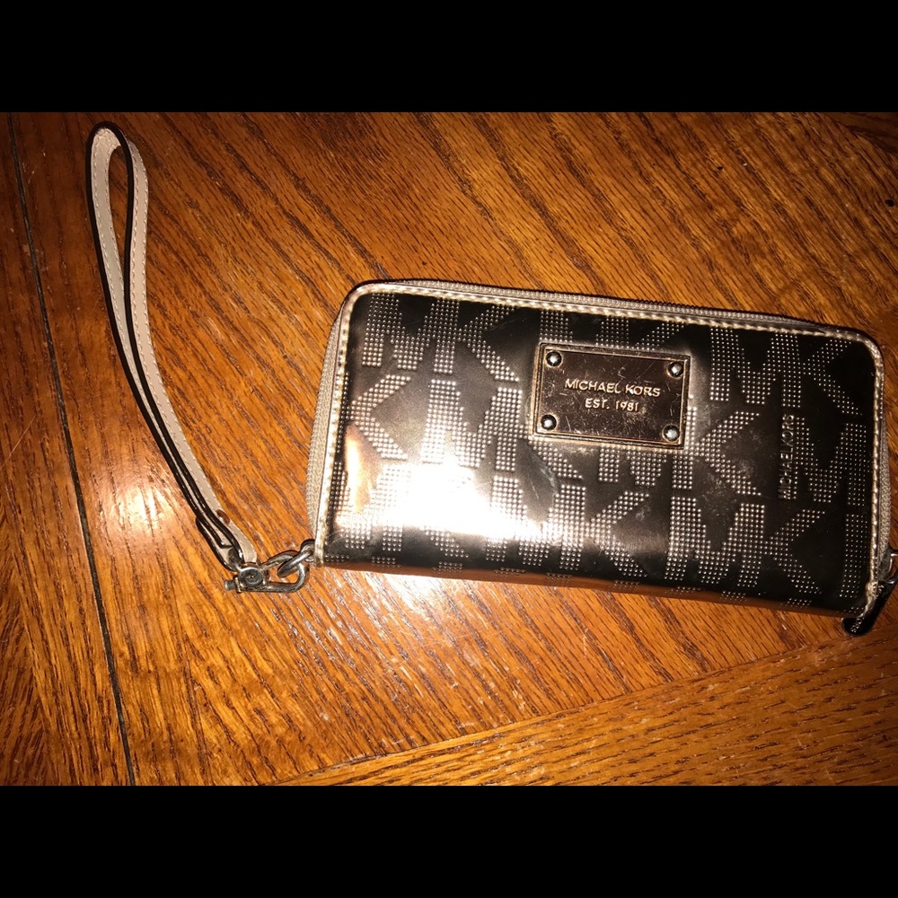 Michael Kors wallet/wristlet